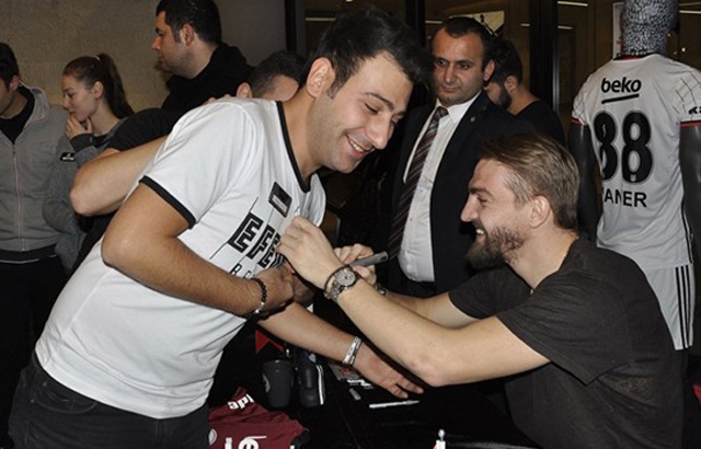 Beşiktaş Kulübü�nden şehidin ailesine ev yardımı
