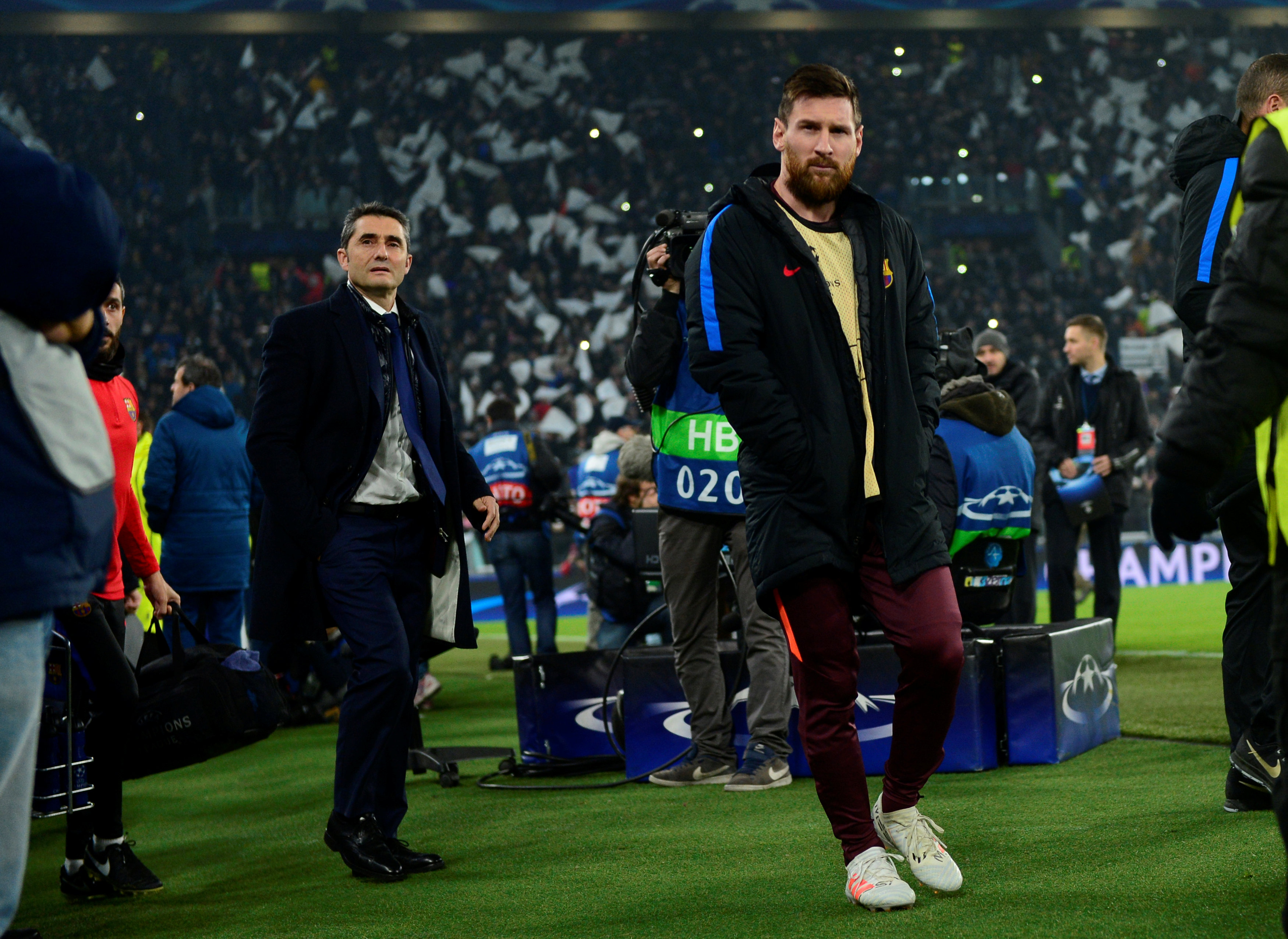 Messi Barcelona�dan ayrılmak istiyor
