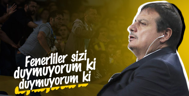Ergin Ataman maça kulaklıkla çıktı