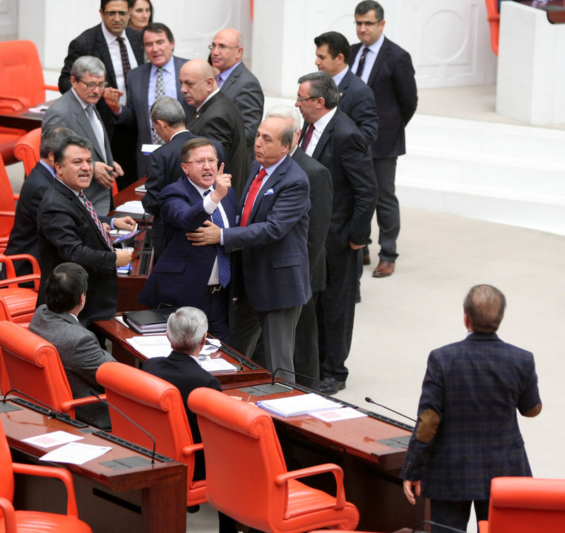 TBMM Kürdistan kavgasıyla sallandı! - Resim: 2