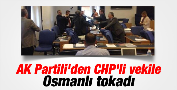 Meclis'te yumruklu kavga İZLE