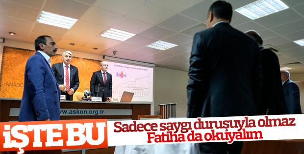 Mehmet Şimşek Atatürk için Fatiha okudu