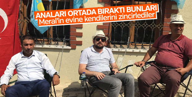 İyi Partililer kendilerini Akşener'in evine zincirlediler