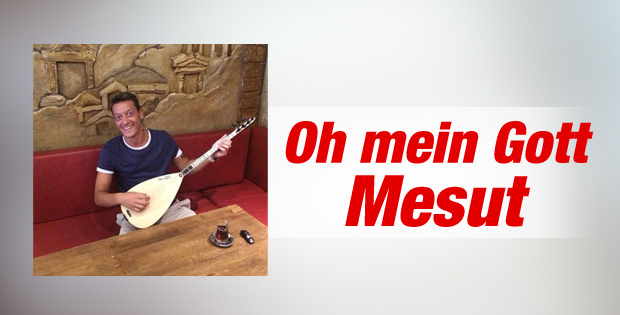 Mesut Özil bağlama çaldı