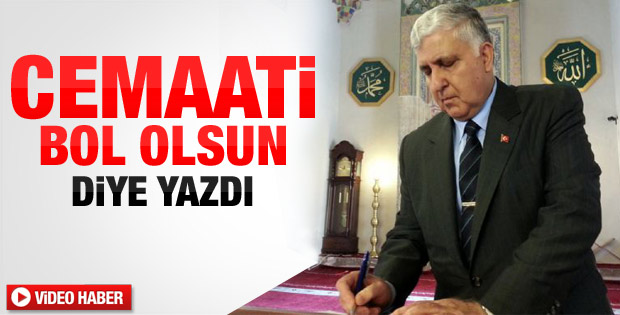 Genelkurmay Başkanı'ndan anı defterine: Cemaati bol olsun - izle