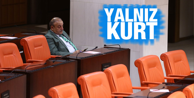 Oktay Vural Meclis'te yalnız kaldı