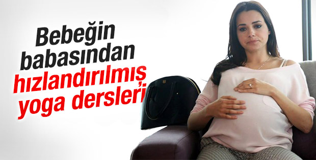 Hamile Özgü Namal yogaya başladı