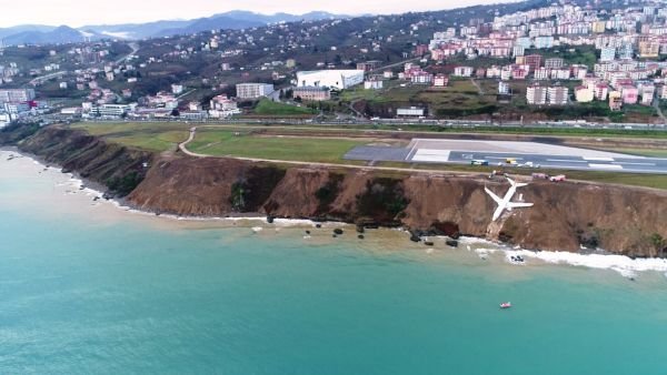 Trabzon'da kaza yapan Pegasus uçağının dehşet görüntüsü