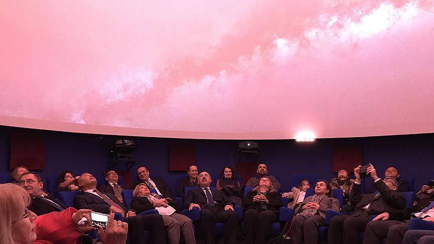 Türkiye'nin ilk 4K çözünürlüklü planetaryumu açıldı