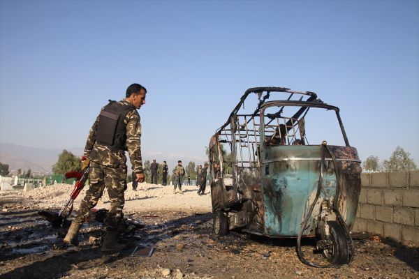 Afganistan'da cenaze töreninde intihar saldırısı: 15 ölü