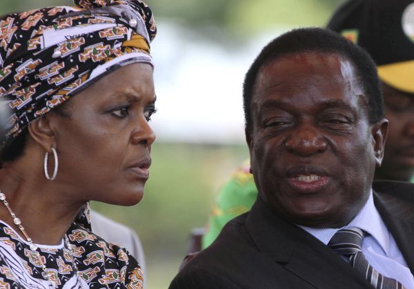 Zimbabwe darbesinin sebebi First Lady olarak gösteriliyor