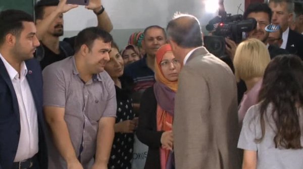 Muhaliflerin İnce-başörtülü kadın yalanı