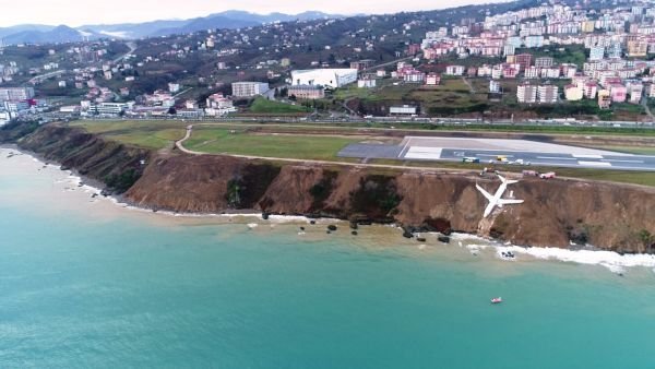 Trabzon’da pistten çıkan uçağın pilotları o anı anlattı