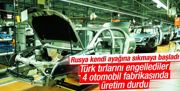 Türk tırlarının gecikmesi Rusya'da otomotiv üretimini etkiledi