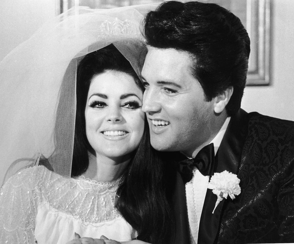 Elvis Presley'in boşanma evrakı açık artırmaya çıkarıldı