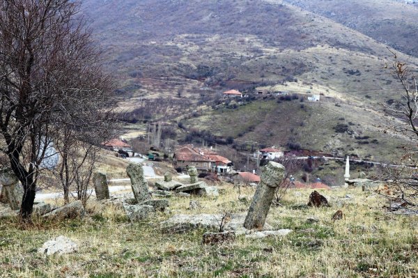 Malatya'daki Osmanlı mezarları bakıma muhtaç