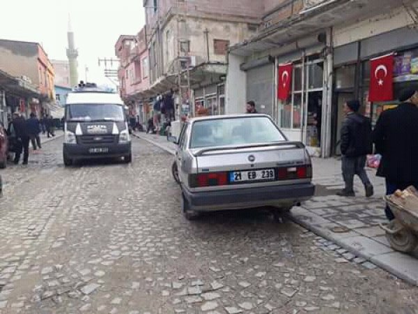 Diyarbakır'da her yer Ay-Yıldız