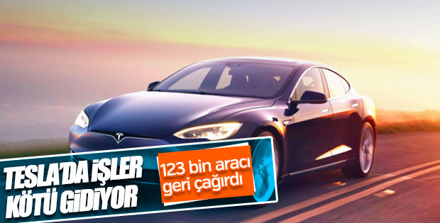 Tesla 123 bin aracını geri çağırdı