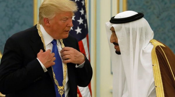 Trump: Biz olmasak Kral Selman 2 hafta dayanamaz