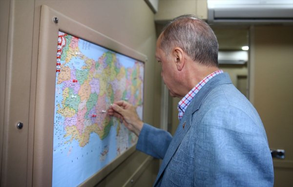 Cumhurbaşkanı Erdoğan gittiği yerleri işaretliyor