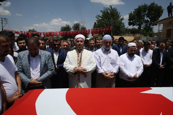 Suruç'ta cenazede büyük kalabalık
