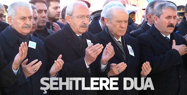 Liderler şehit cenazesinde bir araya geldi