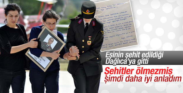 Yarbay eşinin şehit olduğu yere gitti