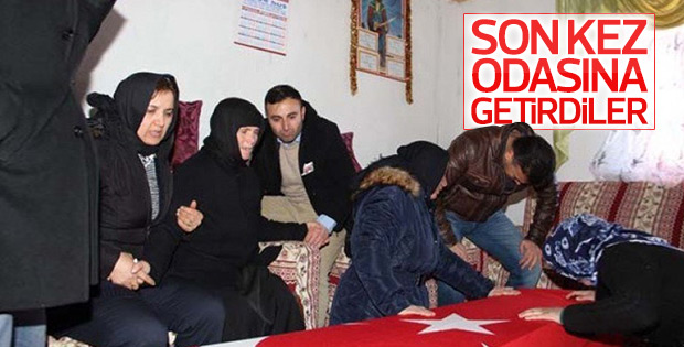 Kayseri şehidinin cenazesi odasına konuldu