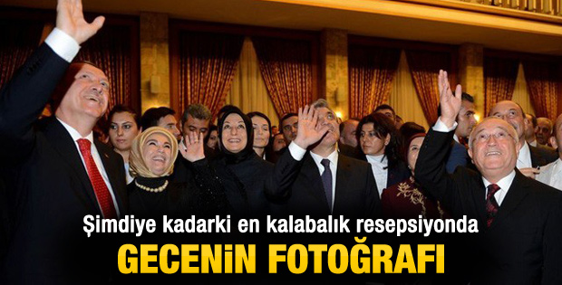 Resepsiyonda gecenin fotoğrafı
