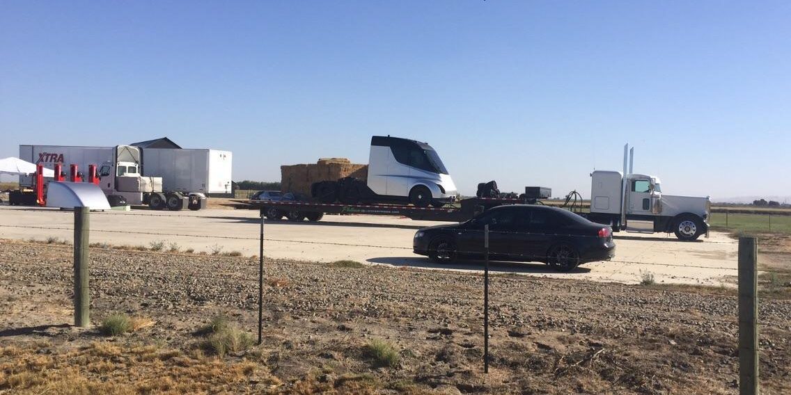Elon Musk'tan elektrikli kamyon duyurusu