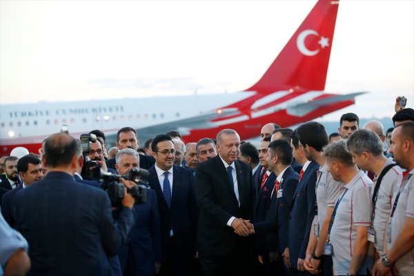 Türk Hava Yolları bin pilot alacak