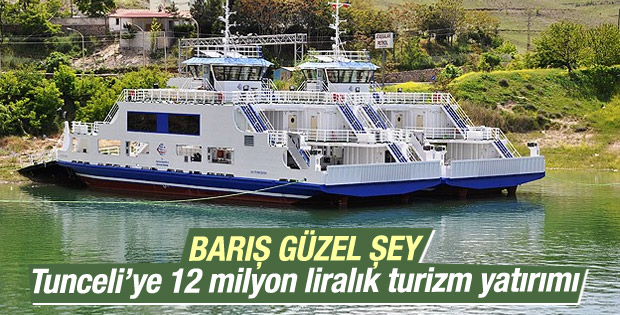 Tunceli'de feribotla mavi tur keyfi