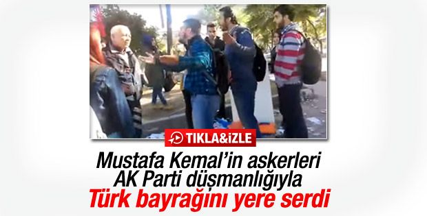 İzmir'de AK Parti standına saldırdılar