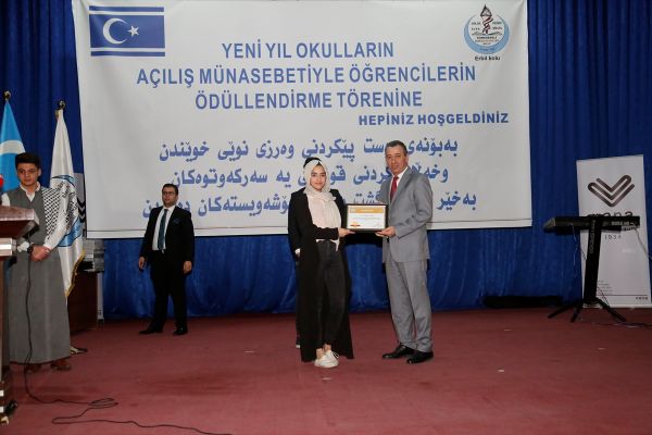 Erbil'de Türkmen öğrenciler ödüllendirildi