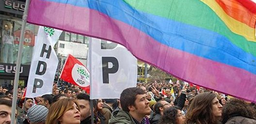 lgbt dating iz Indije