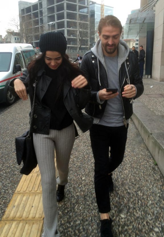 Caner Erkin: Çocuğumun nafakasını ailesi için harcıyor