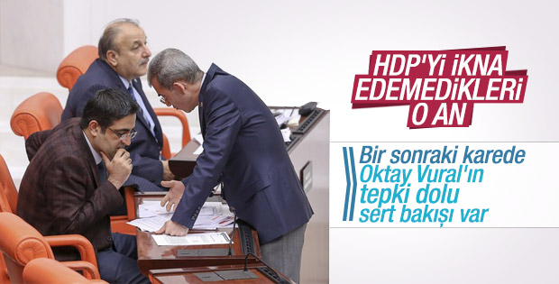 Oktay Vural'ın İdris Baluken'e tepkili bakışı