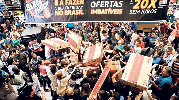 Kara Cuma Black Friday Indirimi Tek Gune Sigmadi