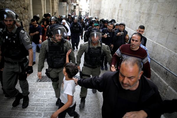 İsrail askerlerinin Cuma barbarlığı