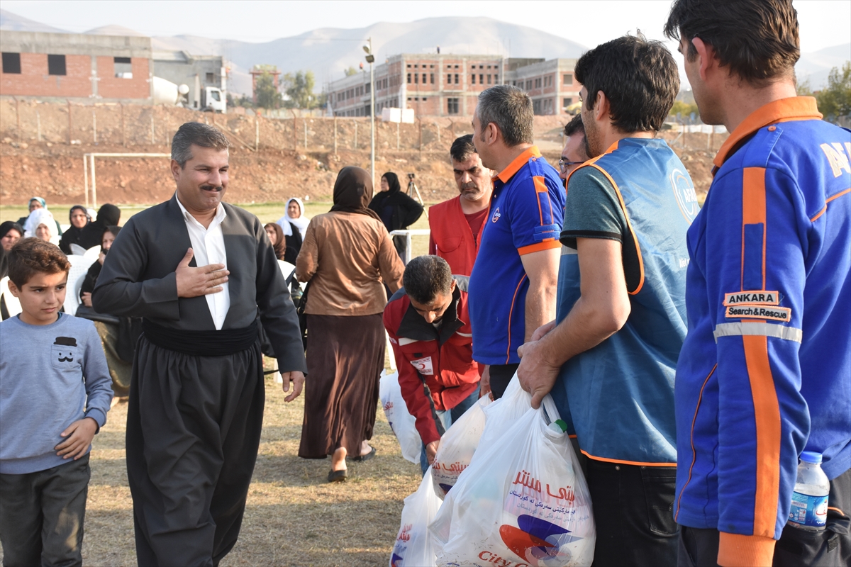 Türkiye'den Irak depreminde zarar gören 15 aileye yardım