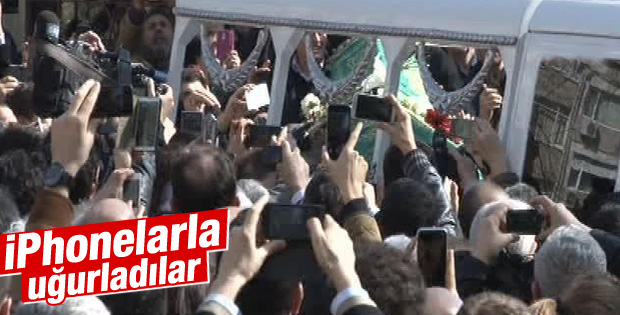 Yaşar Kemal son yolculuğuna uğurlandı