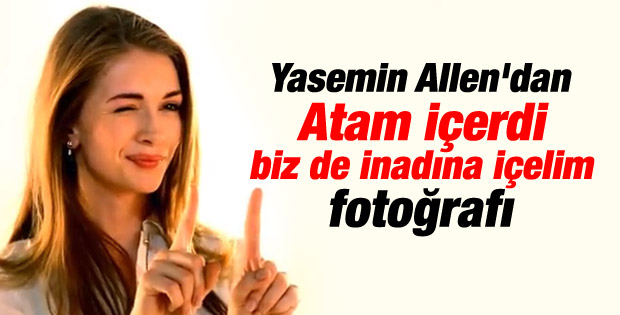 Yasemin Allen'dan sigara içen Atatürk paylaşımı