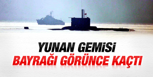 Yunan botu Türk denizaltısını görünce kaçtı İZLE