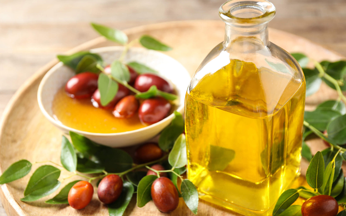 8 body oils that prevent skin dryness #8