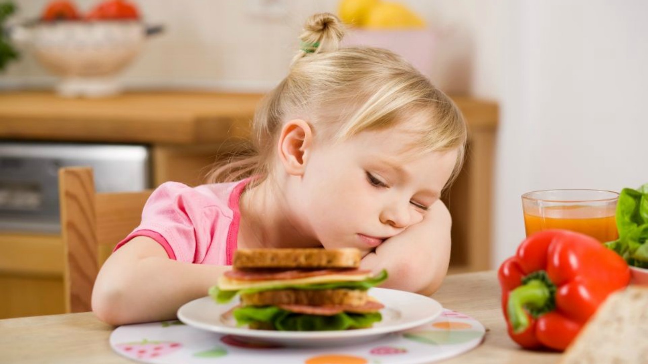 Tips for parents whose child does not eat #1