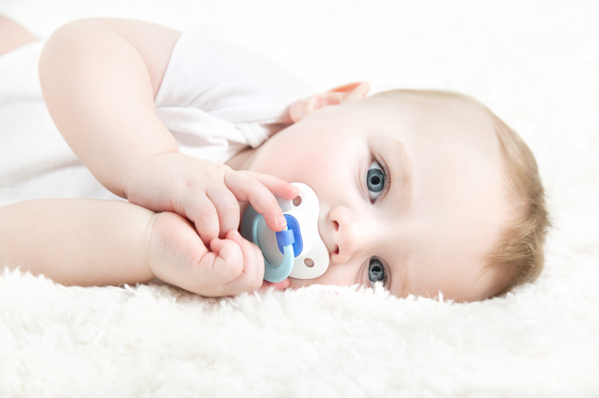 Long-term pacifier use disrupts tooth structure #1