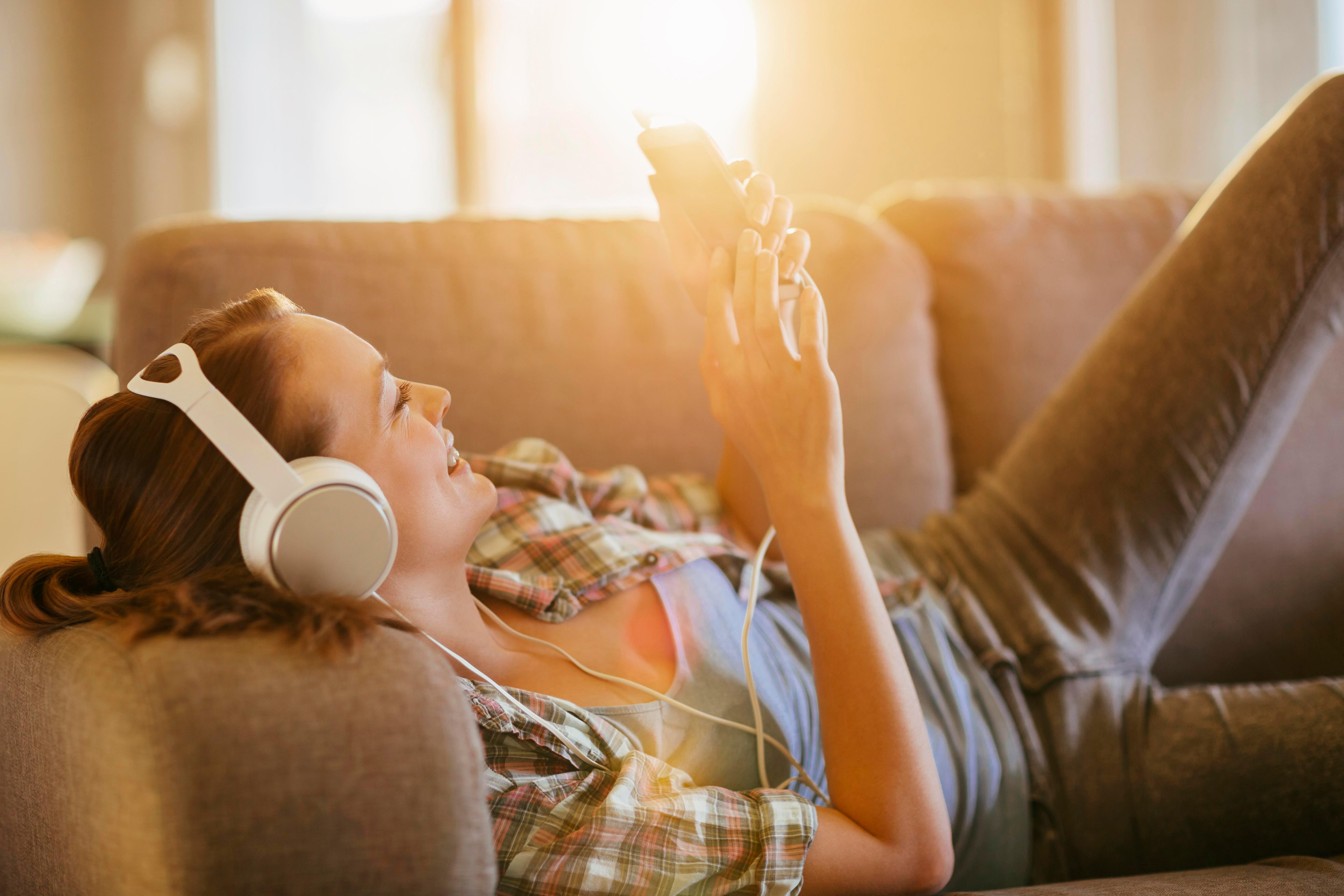 6 reasons to listen to music as soon as you wake up #1