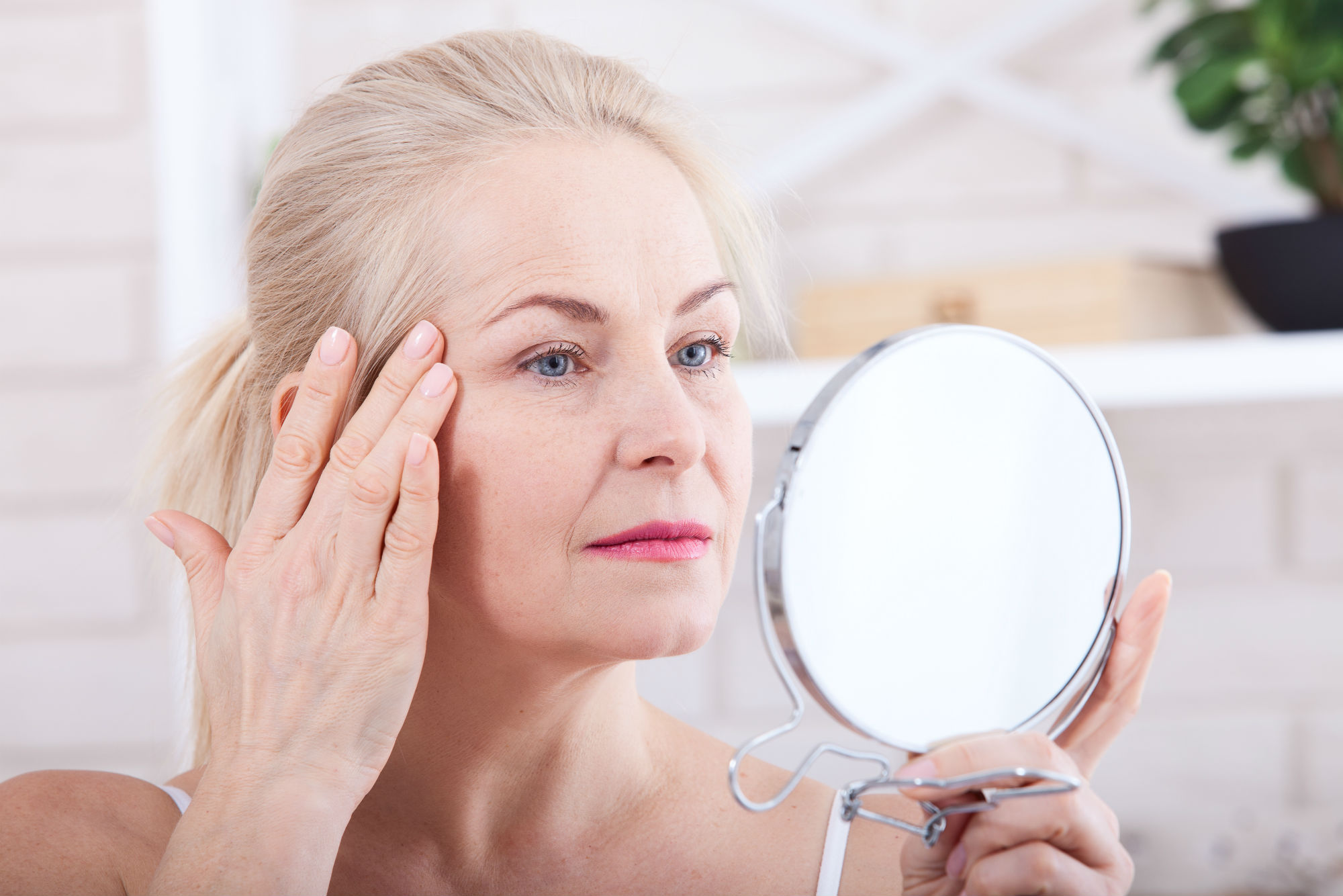 Collagen reduces skin dryness and wrinkles #1