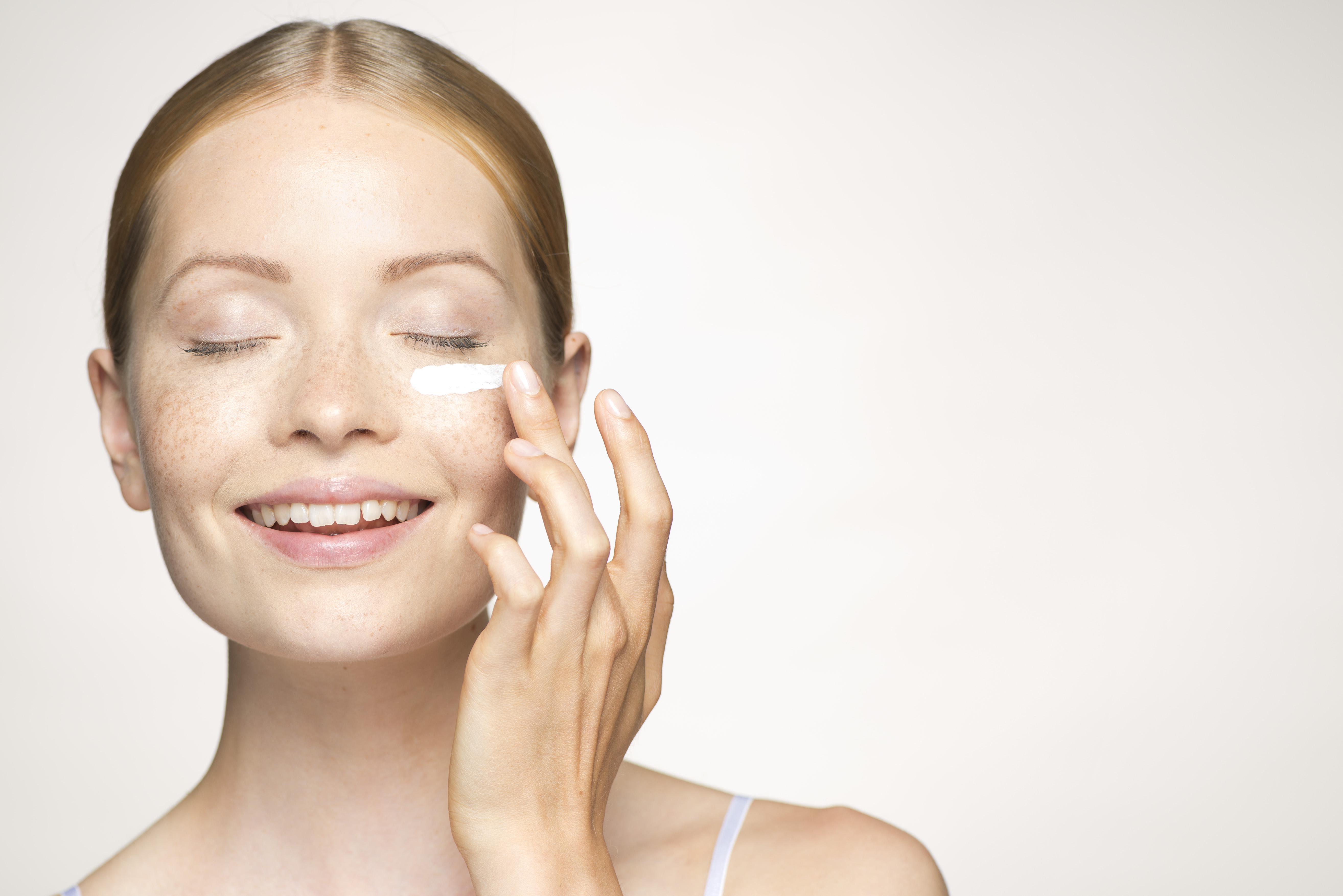 7 most effective ways to prepare skin for makeup #4