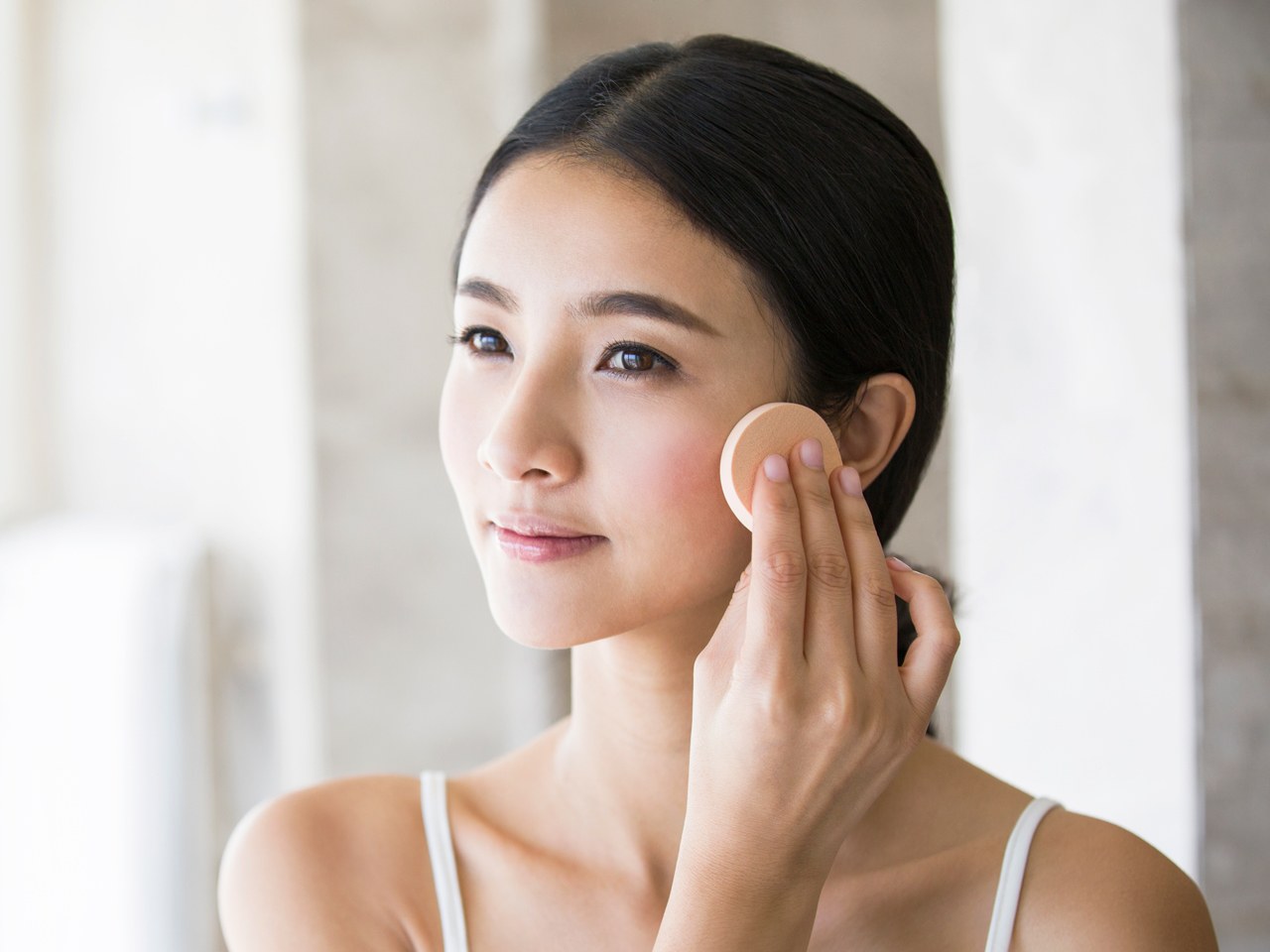 7 most effective ways to prepare skin for makeup #6